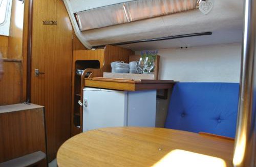 Nonsard-Lamarche Hotel | nuit sur un voilier