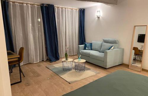 Nuits-Saint-Georges Apartment | Nuits centre : superbe gîte rénové et climatisé