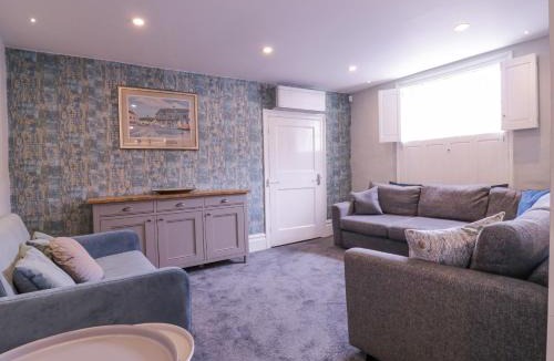 Clare Apartment | Number 1