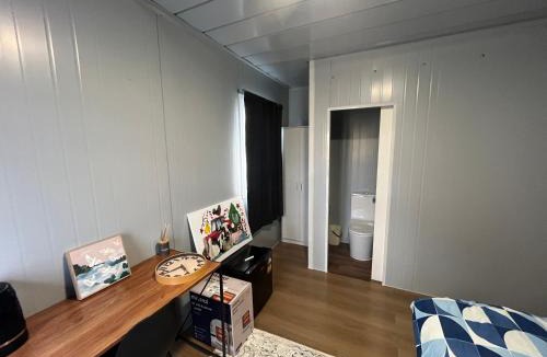 Epsom Cabin | Number 10