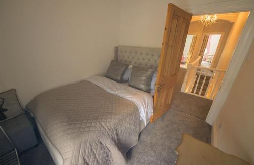 Abercwmboi Villa | Number 2