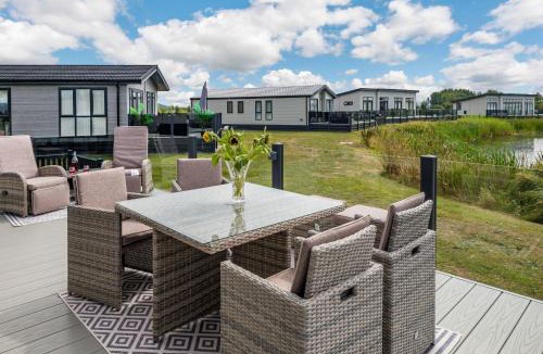 Brean House | Number 8 Lakes View