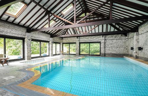 Tawstock House | Number Eight - Ukc4971