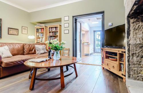 Amble House | Number Sixteen