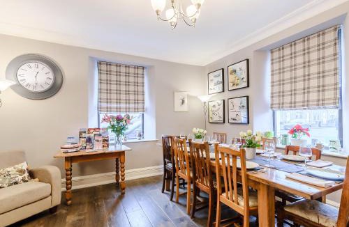 Amble House | Number Sixteen