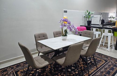 Batu Enam House | Nur's Homestay 2