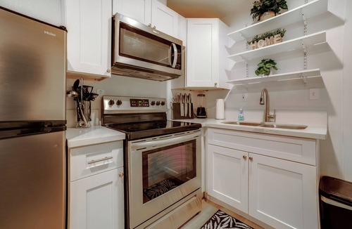 Moreno Valley Apartment | Nurse-Ready Rental 10 Mi to Dtwn Riverside!