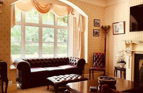 Cadnam House | Nuthooks House