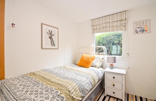 Whippingham House | Nutkins Retreat