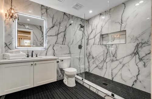 Rancho Oakey House | NV3408- Close to the Strip, Pool, Putting Green, Spa