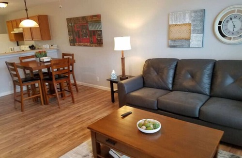 Heritage Villa | NW SA, Lackland AFB - BMT, Sea World