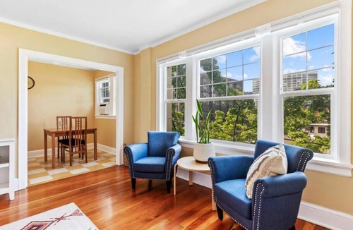 Alphabet Historic District House | NW Studio with a View