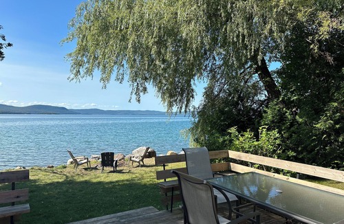 Goulais River Cottage | nWeekly rental, cozy rustic cottage to rent on the shores of Lake Superior