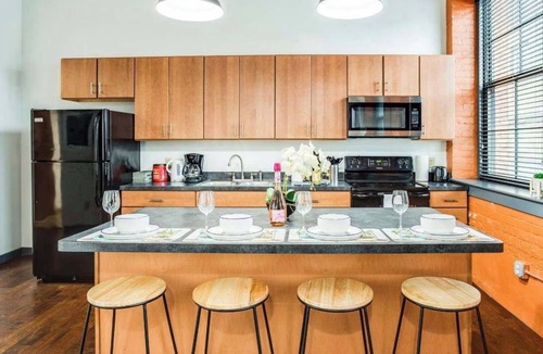 Downtown Rochester Apartment | NY Style Centric Loft w/King
