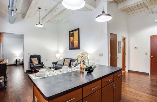 Downtown Rochester Apartment | NY Style Centric Loft w/King