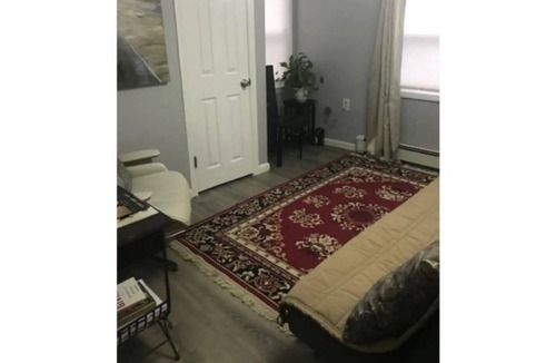 Central Nyack Apartment | Nyack Get Away