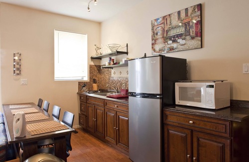 Brighton Beach Apartment | NYC 30 min by Subway, Brooklyn, Brighton Beach 2