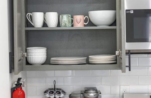 Paterson Apartment | NYC Access 3BR Duplex/Sleeps 10, Free Parking