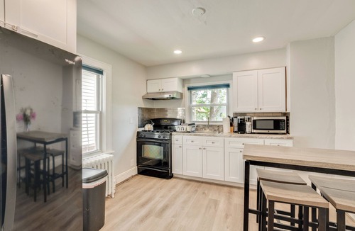 Hackensack Apartment | NYC Area Home Base, 7 Mi to MetLife Stadium!