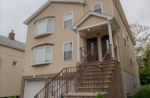 Passaic House | NYC Getaway! Spacious & Comfortable