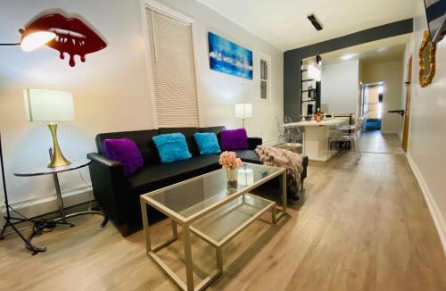 Mott Haven Apartment | NYC Oasis