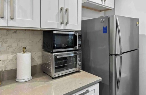 Central Park North Apartment | NYC XL 3 bedroom 4 bed Brownstone Gem !