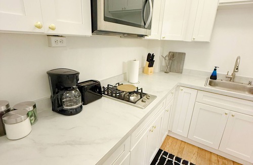 East Avenue House | nycstyle-studio-heartofeastave-1minwalkdowntown