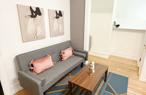East Avenue House | nycstyle-studio-heartofeastave-1minwalkdowntown