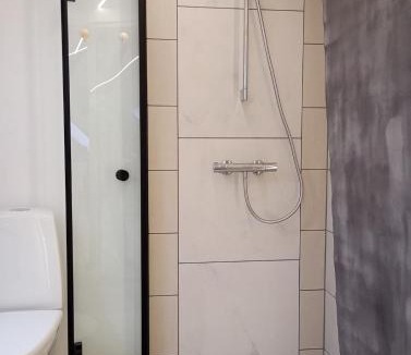 Assens Apartment | Nyrenoveret 1sals lejlighed med herlighedsværdi