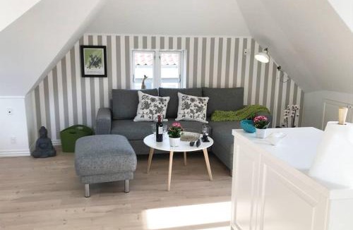 Kerteminde Apartment | NYT! Penthouselejlighed nu med altan og havneudsigt