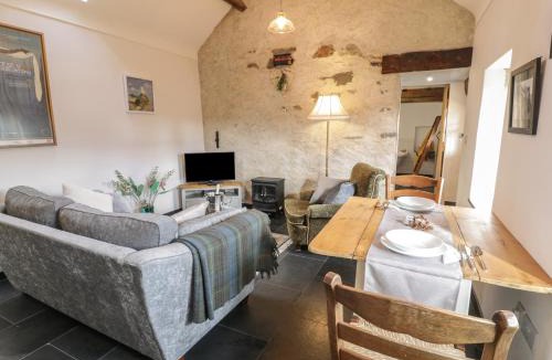 Llanfachraeth House | Nyth Y Wennol