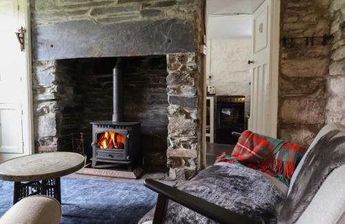 Rhiwbryfdir House | Nyth Yr Eryr