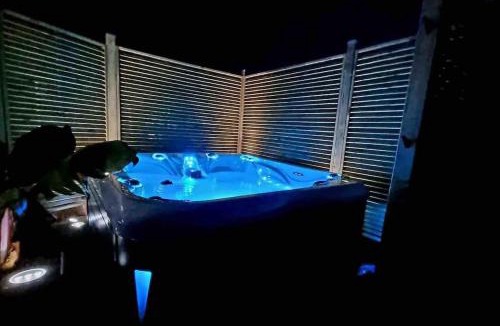 Agon-Coutainville House | O bulles d'Agon Chalet Spa privé Plage