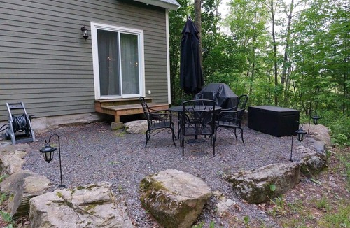 Lac-Brome Cabin | Ô chalet vert - just a few minutes away