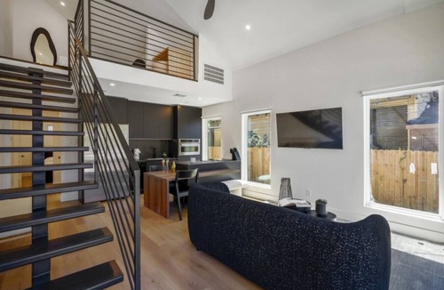 Greater East End House | O`Four Lofts North, Luxury Cabin Retreat
