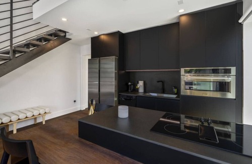 Greater East End House | O`Four Lofts North, Luxury Cabin Retreat
