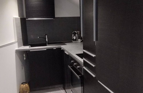 Gigean Apartment | O Garden of Eden