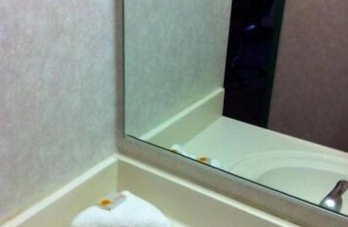 Schiller Park Hotel | O'Hare Inn & Suites