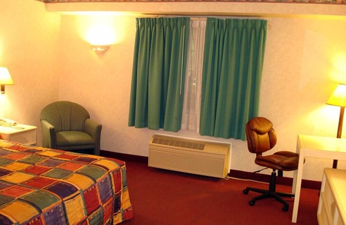 Schiller Park Hotel | O'Hare Inn & Suites