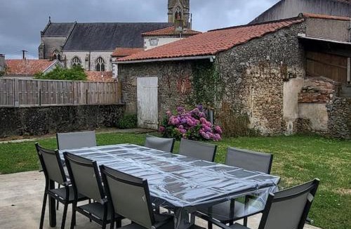 Mauleon House | O Nid Naturel