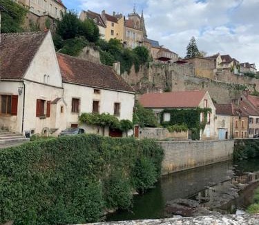 Semur-en-Auxois Apartment | O p’tit chez soi