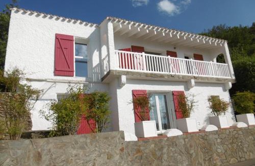 Laroque-des-Alberes House | O Petit Bonheur