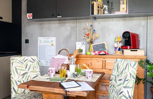 Cholet House | O' petit jardin . simply feel good!