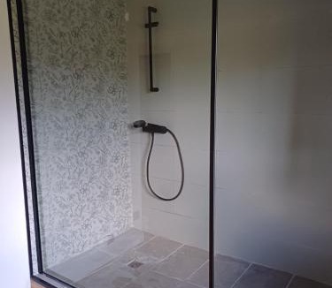 Montreuil-le-Henri House | O'Pix Cottage