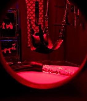 Quartier du vieux cimetiere Apartment | O' Plaisirs Interdits - Loveroom