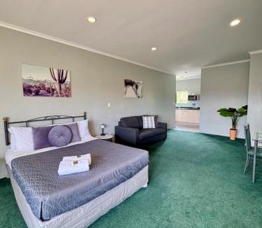 Matamata Hotel | O'Reillys Motel