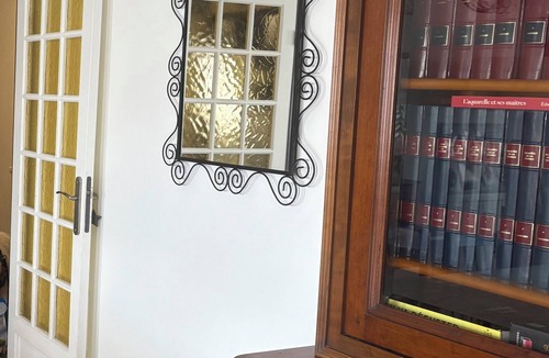 Lons-le-Saunier Apartment | O'SALINE. 3* bed and breakfast for curists