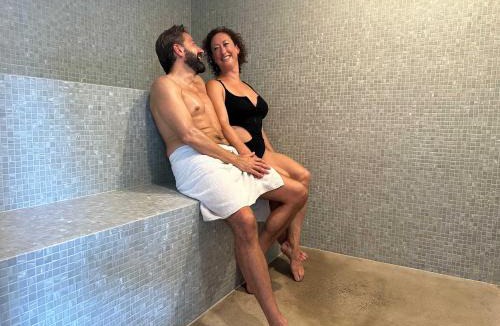 Morin Heights Ski Chalet | o sommet bleu 1chambre & spa sauna hammam