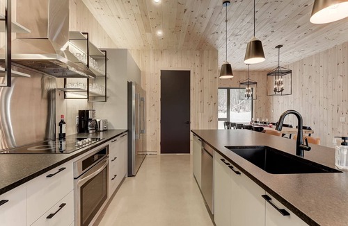 Morin Heights Ski Chalet | O Sommet Bleu thermal station