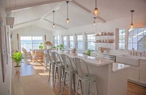 Town of Ledyard Cottage | O’vr Water Cottage